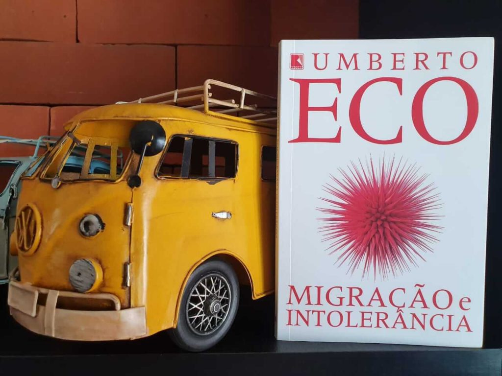 Livro e Kombi