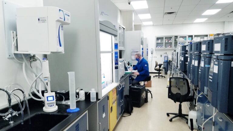 PURIST Ultrapure water purification system in laboratory